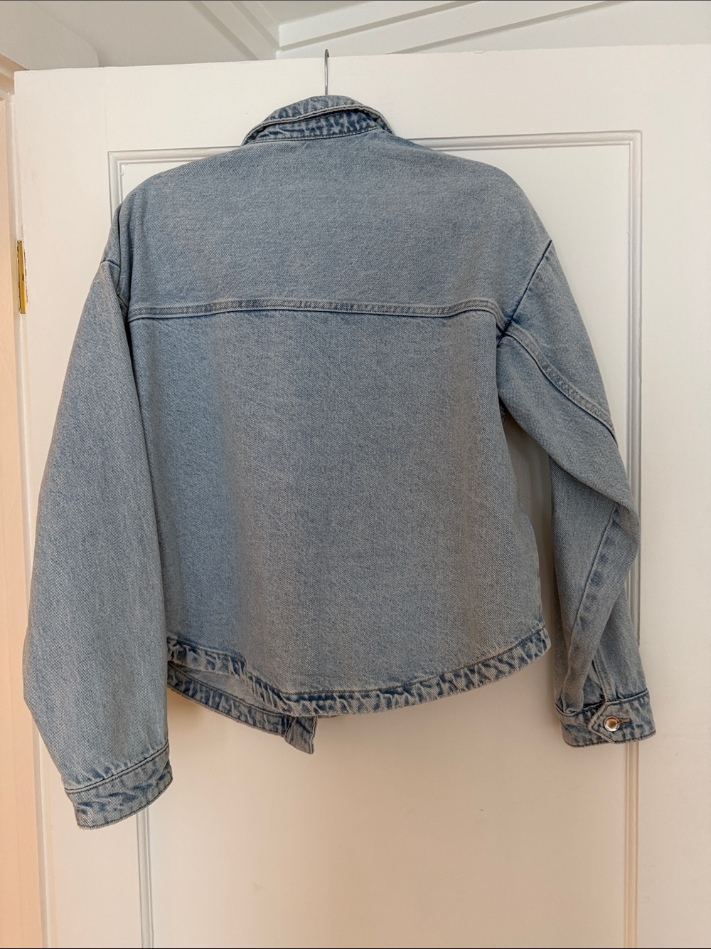 Zara Light Wash Denim Jacket with Patch Pockets - Picture 2 of 4